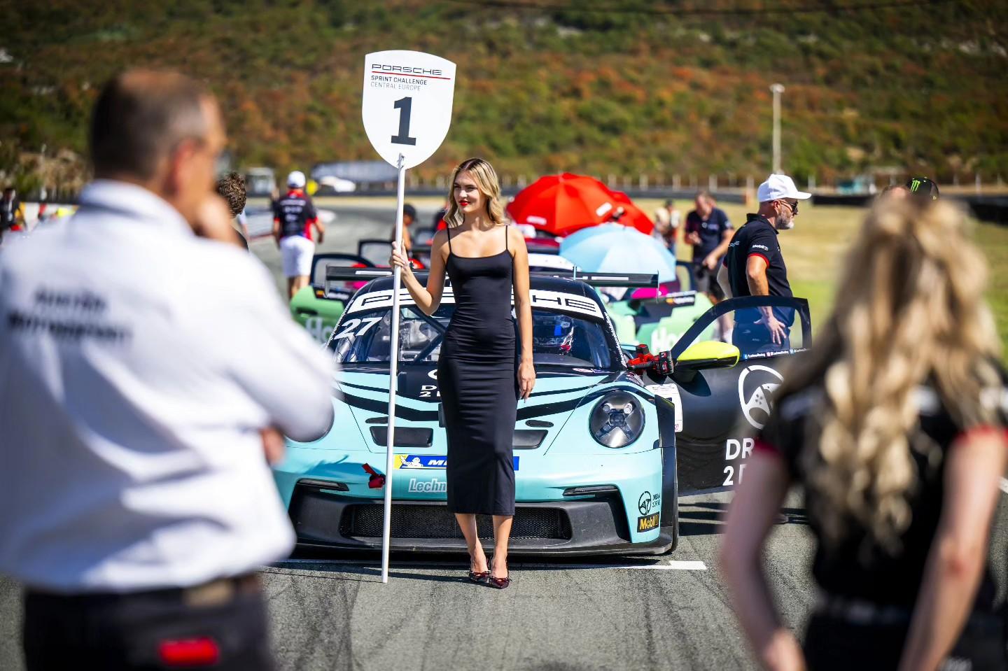 Dream 2 Drive Porsche 911 GT3 Cup car on the starting grid